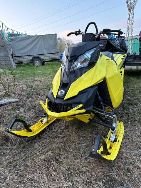 BRP Ski-Doo Summit X T3. ,  ,   