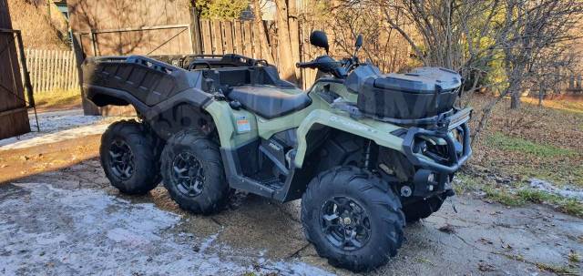 BRP Can-Am Outlander 1000. ,  \,   