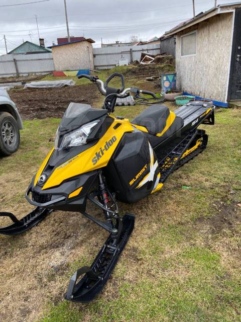 BRP Ski-Doo Summit. ,  ,   