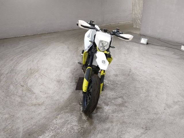 Husqvarna 701 Supermoto. 692. ., , ,   