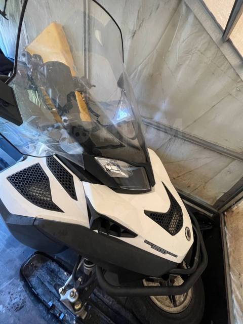 BRP Ski-Doo Expedition SE. ,  ,   