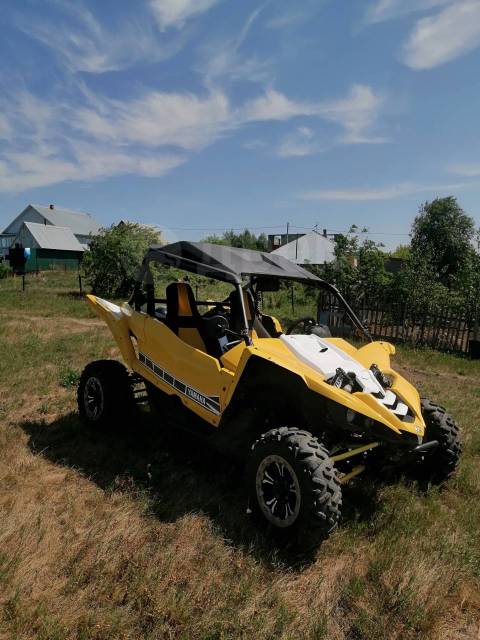 Yamaha YXZ 1000R. ,  \,   