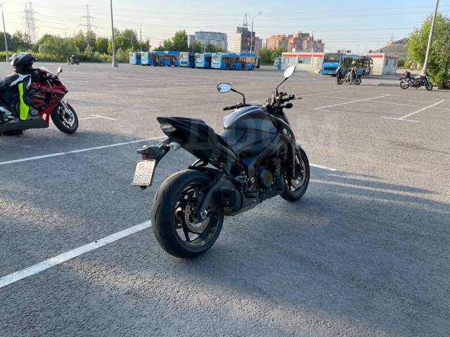 Suzuki GSX S1000. 1 000. ., , ,   