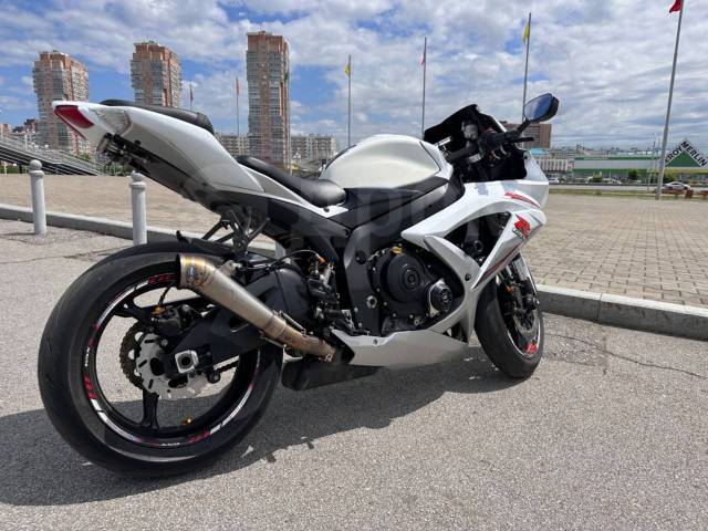 Suzuki GSX-R 750. 750. ., , ,   