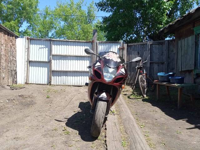 Suzuki GSX-R 1000. 1 000. ., , ,   