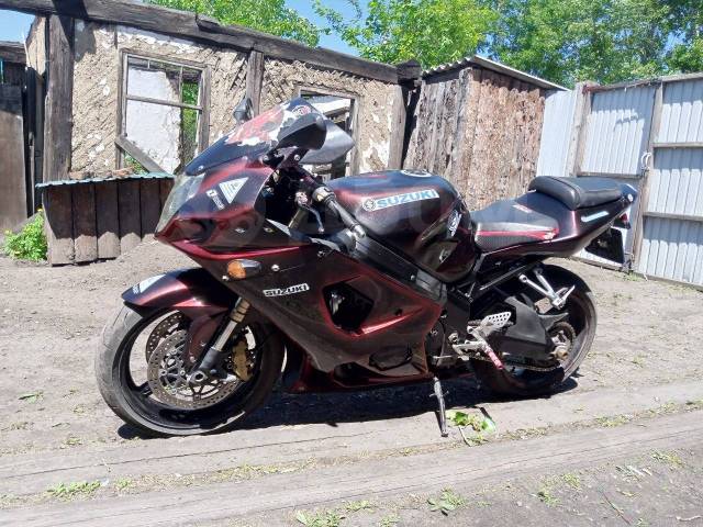 Suzuki GSX-R 1000. 1 000. ., , ,   