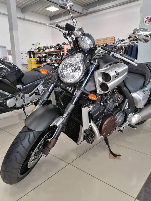 Yamaha V-Max 1700. 1 679. ., , ,   