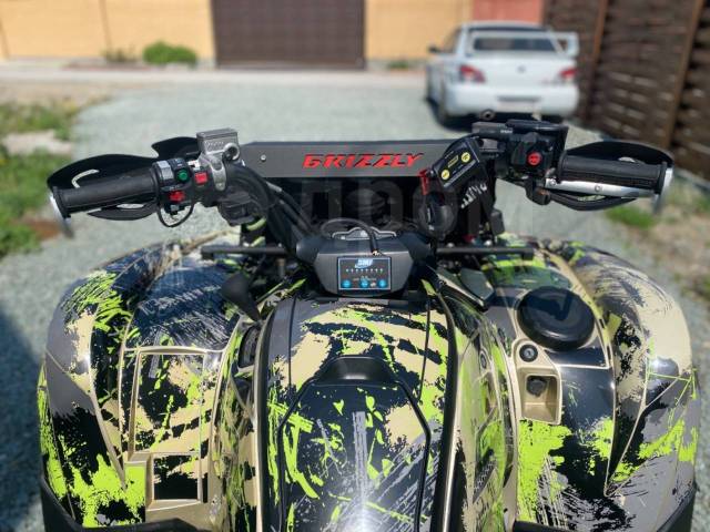 Yamaha Grizzly 700. ,  \,   