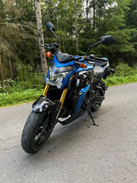 Suzuki GSX S1000. 1 000. ., ,  ,   