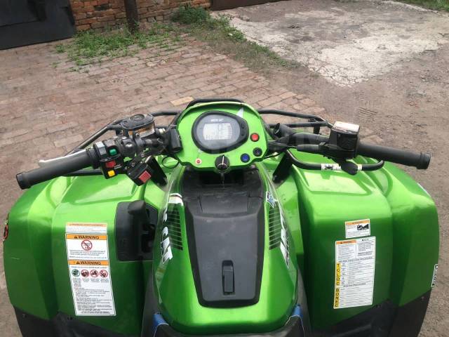 Arctic Cat 700. ,  \,   