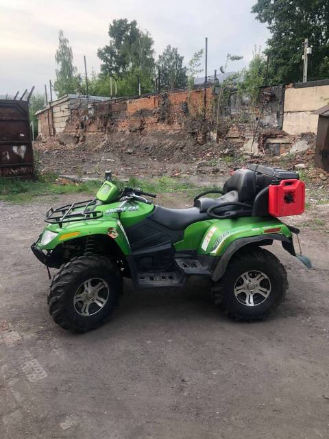 Arctic Cat 700. ,  \,   