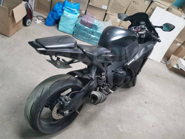 Honda CBR 1000RR Fireblade. 1 000. ., , ,   