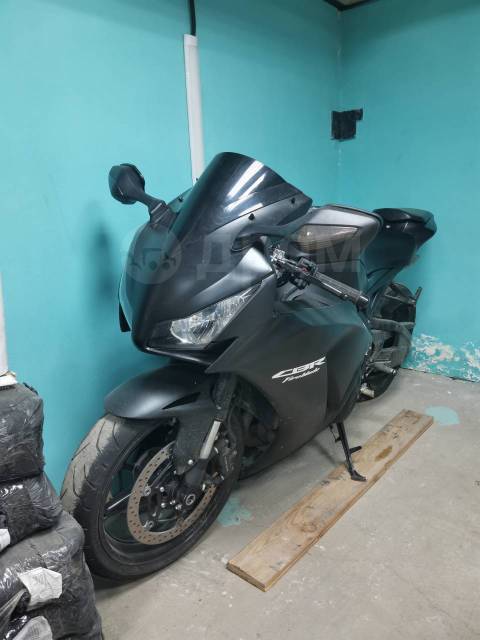 Honda CBR 1000RR Fireblade. 1 000. ., , ,   