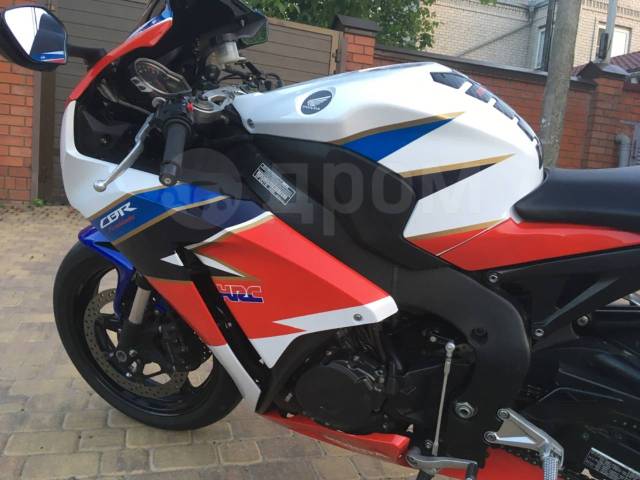 Honda CBR 1000RR Fireblade. 1 000. ., , ,   