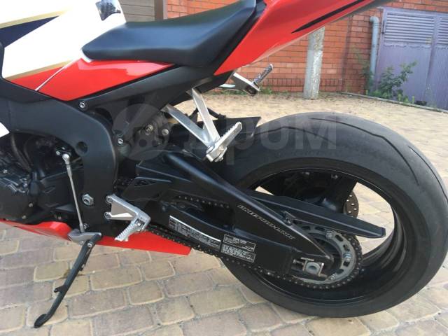 Honda CBR 1000RR Fireblade. 1 000. ., , ,   