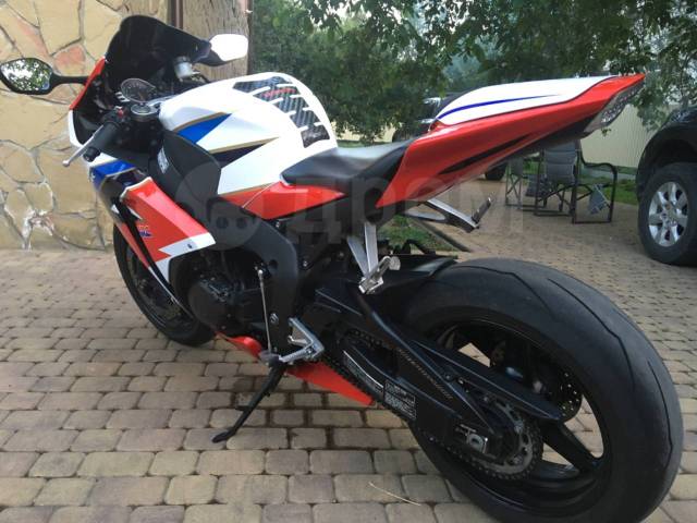 Honda CBR 1000RR Fireblade. 1 000. ., , ,   