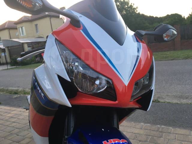 Honda CBR 1000RR Fireblade. 1 000. ., , ,   