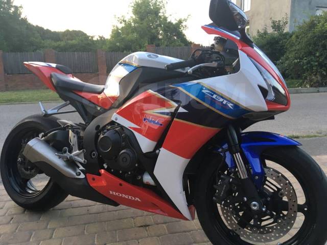 Honda CBR 1000RR Fireblade. 1 000. ., , ,   