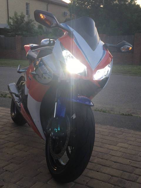 Honda CBR 1000RR Fireblade. 1 000. ., , ,   