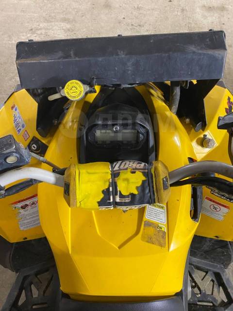 BRP Can-Am Renegade 800. ,  \,   