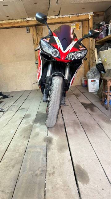 Yamaha R1. 1 000. ., , ,   