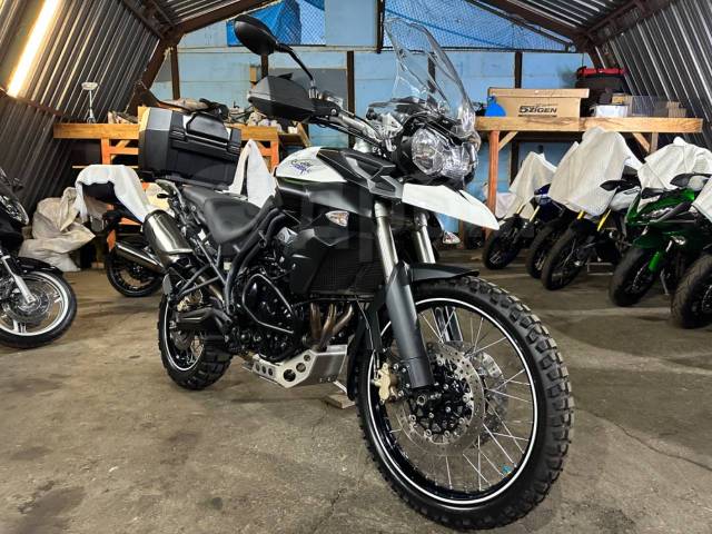 Triumph tiger best sale 800 triumph