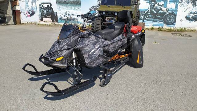 BRP Ski-Doo Summit. ,  ,   