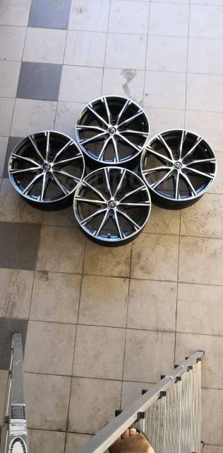 Диски литые, Toyota, 17", 1 шт, 5x100, 8,00 кг. литой, 56,1 мм. 4 шт, б ...