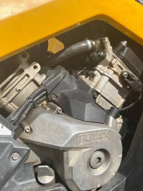 BRP Can-Am Outlander Max 800 XT. ,  \,   