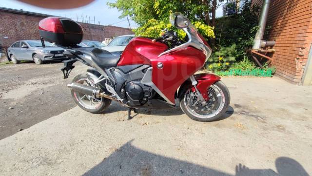 Honda VFR 1200F. 1 237. ., , ,   