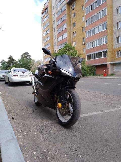 Honda VTR 1000. 1 000. .,  