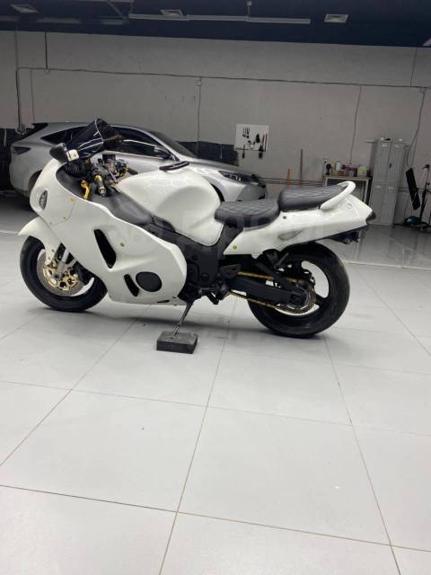 Suzuki GSX 1300R Hayabusa. 1 300. ., , ,   