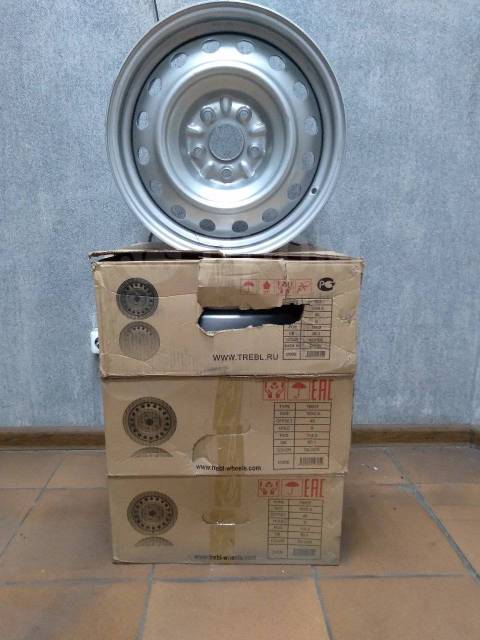 Штампованный диск Trebl 6.5x16 5x114.3 et45 d60.1 silver (новый), 16 ...