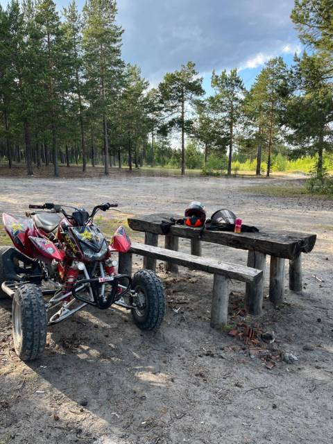 Honda TRX 450. ,  \,   