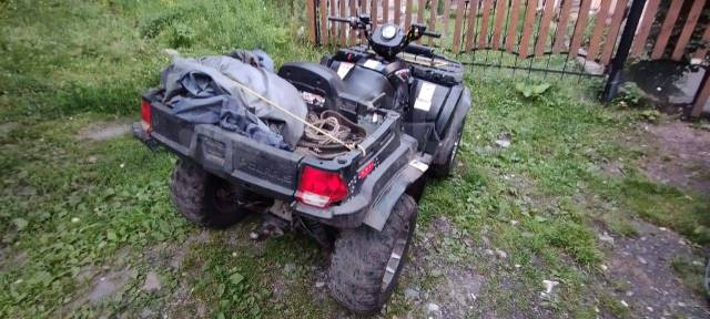 Polaris Sportsman X2 800. ,  \,   