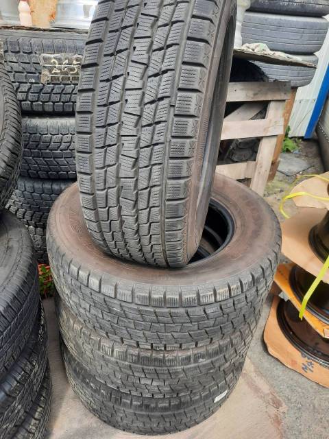 Goodyear Ice Navi SUV, 265/65R17, 17