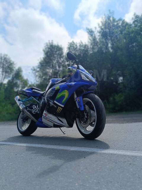 Yamaha R1. 1 000. ., , ,   