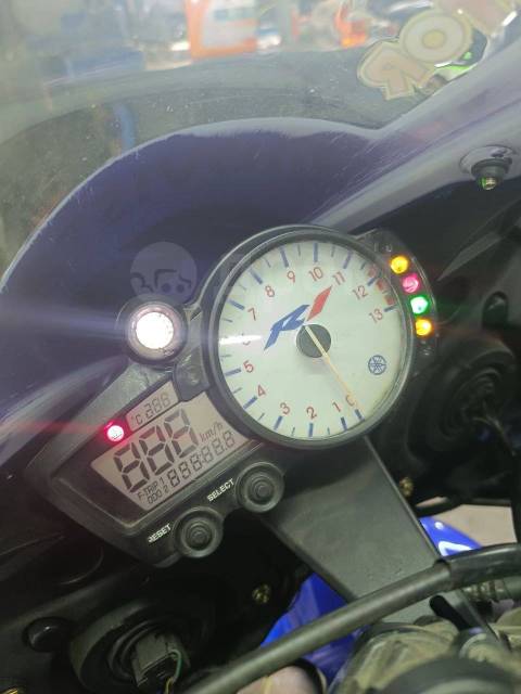 Yamaha R1. 1 000. ., , ,   