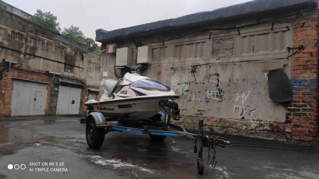 Yamaha WaveRunner. 2000  