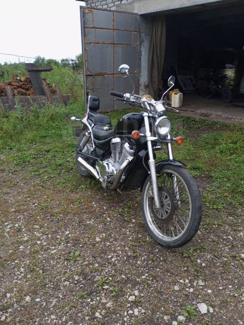 Suzuki VL400 Intruder. 400. .,  