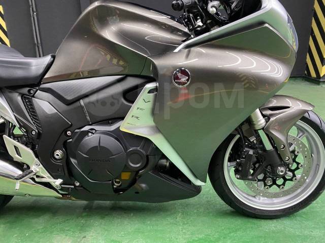 Honda VFR 1200F. 1 200. ., , ,   