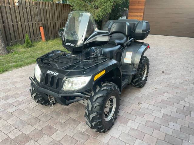 Arctic Cat TRV 700. ,  \,   