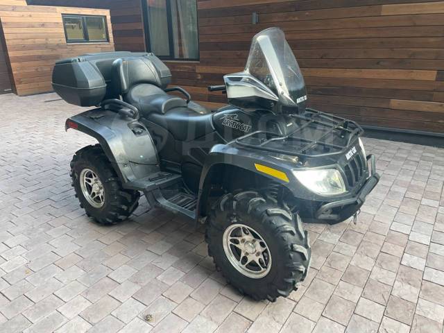 Arctic Cat TRV 700. ,  \,   