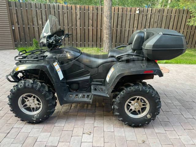 Arctic Cat TRV 700. ,  \,   