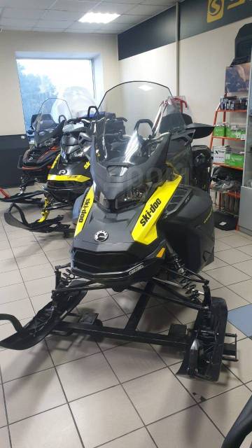 BRP Ski-Doo Expedition LE. ,  ,   