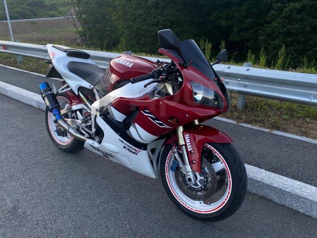 Yamaha R1. 1 000. ., , ,   