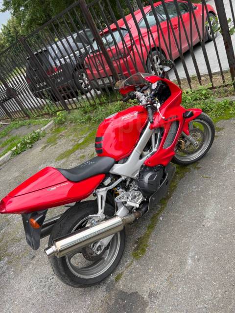 Honda VTR 1000. 1 000. ., , ,   