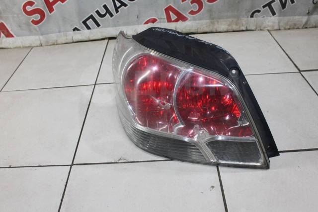 Купить Фонарь задний левый Mitsubishi Outlander (CU) 2001-2008 MN133699 ...