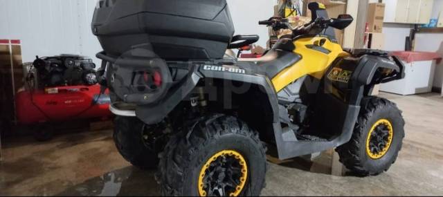 BRP Can-Am Outlander Max 1000. ,  \,   