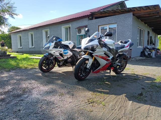 Honda CBR 1000RR Fireblade. 1 000. ., , ,   